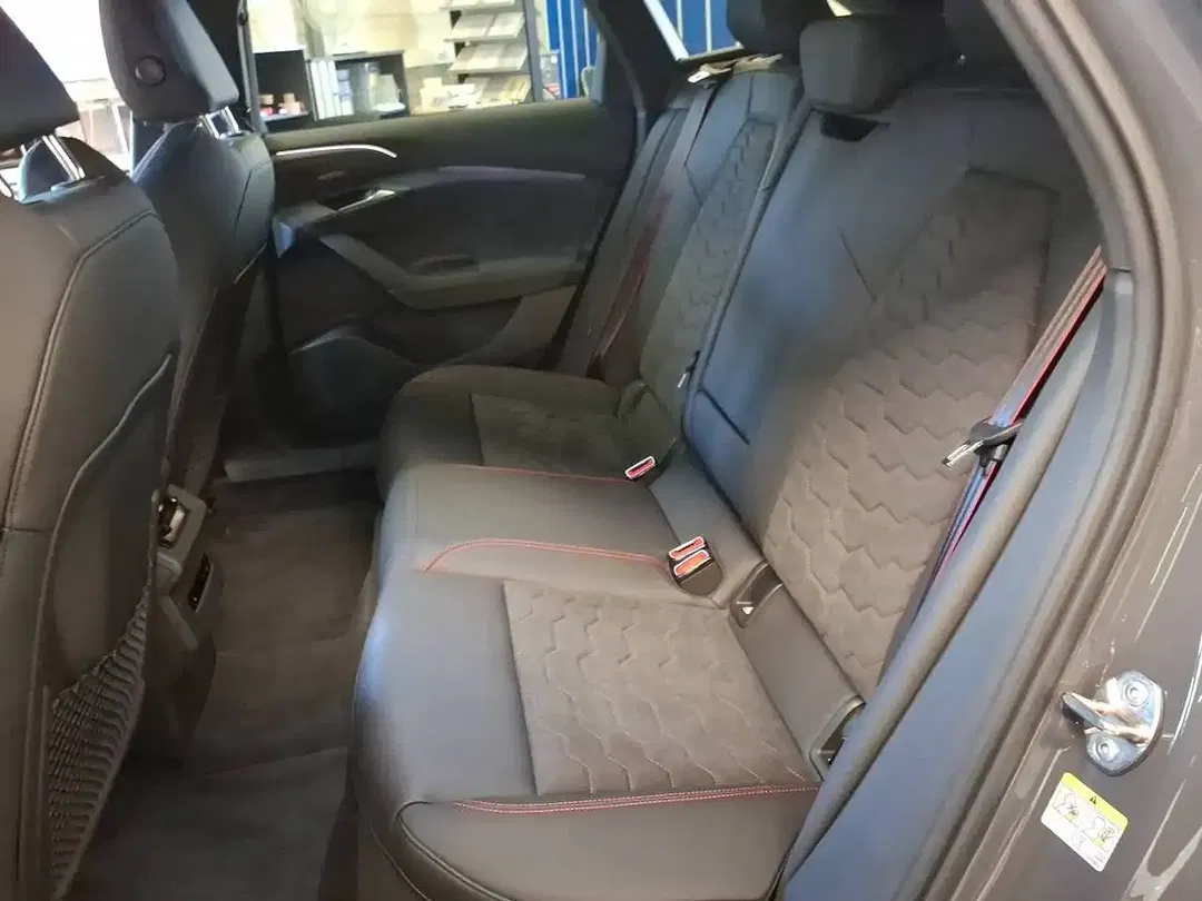 Audi S6 - Thumbnail 4