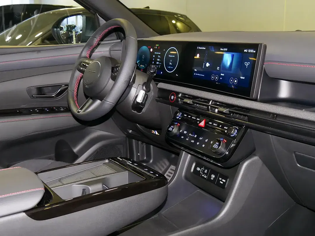 Hyundai TUCSON - Thumbnail 3