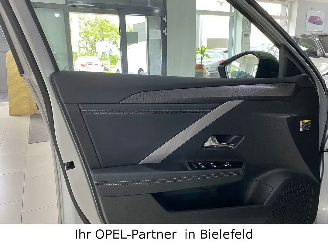 Opel Astra - Thumbnail 12