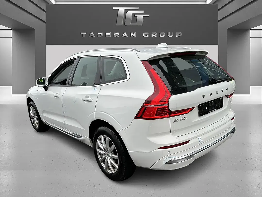 Volvo XC60 - Thumbnail 3