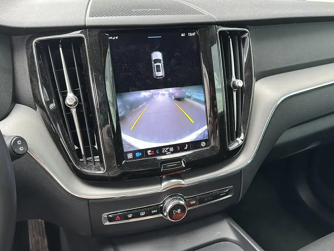 Volvo XC60 - Thumbnail 5