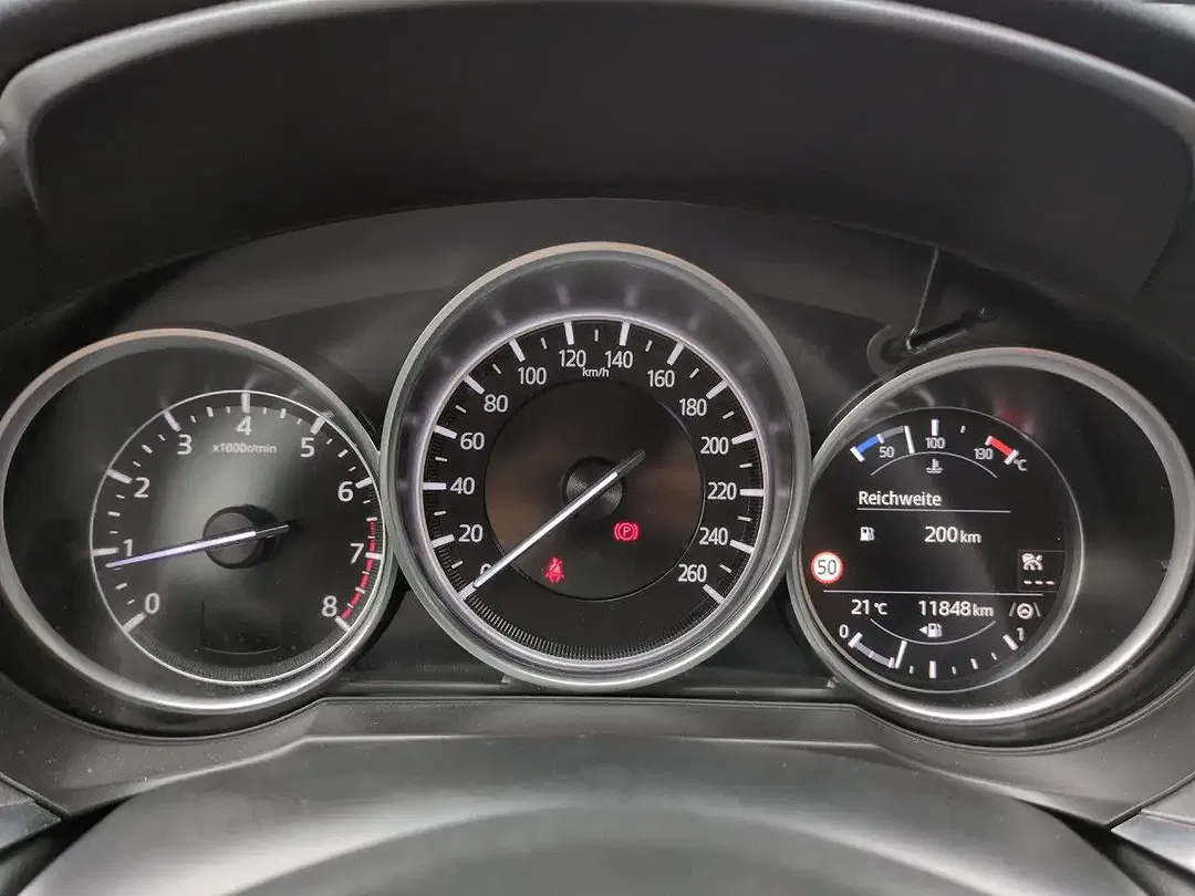 Mazda 6 - Thumbnail 11