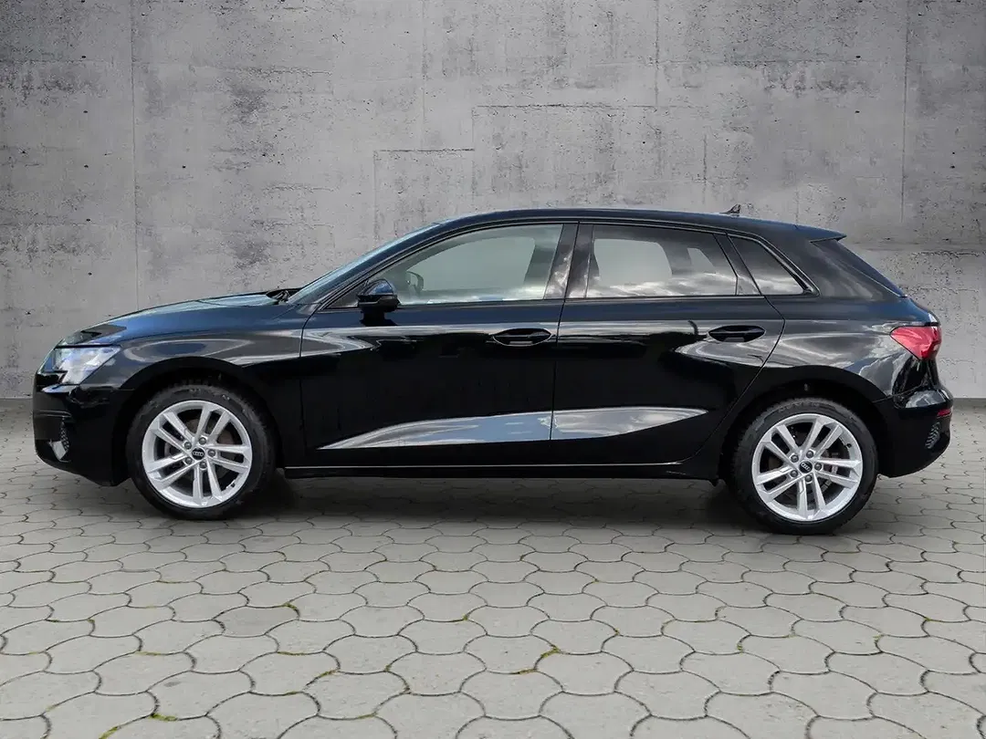 Audi A3 - Thumbnail 2