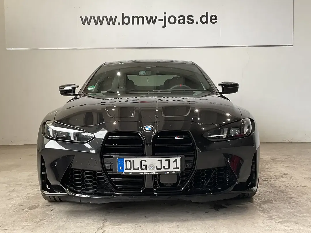 BMW M4 - Thumbnail 2