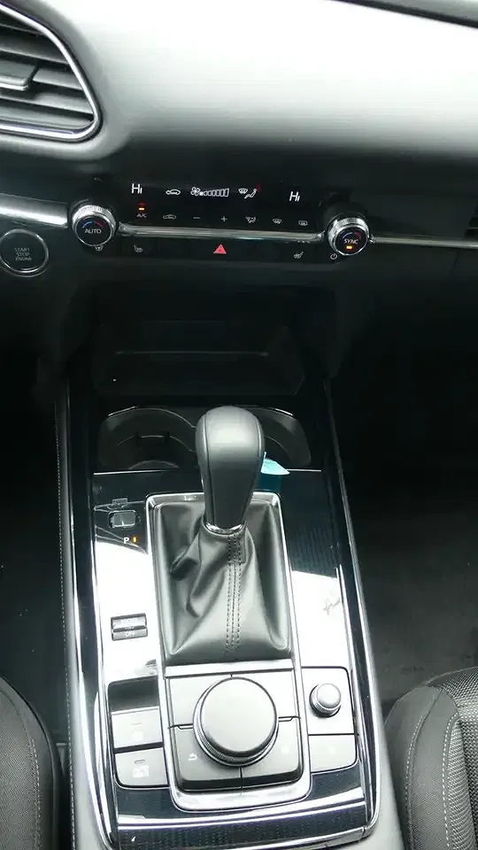 Mazda CX-30 - Thumbnail 11