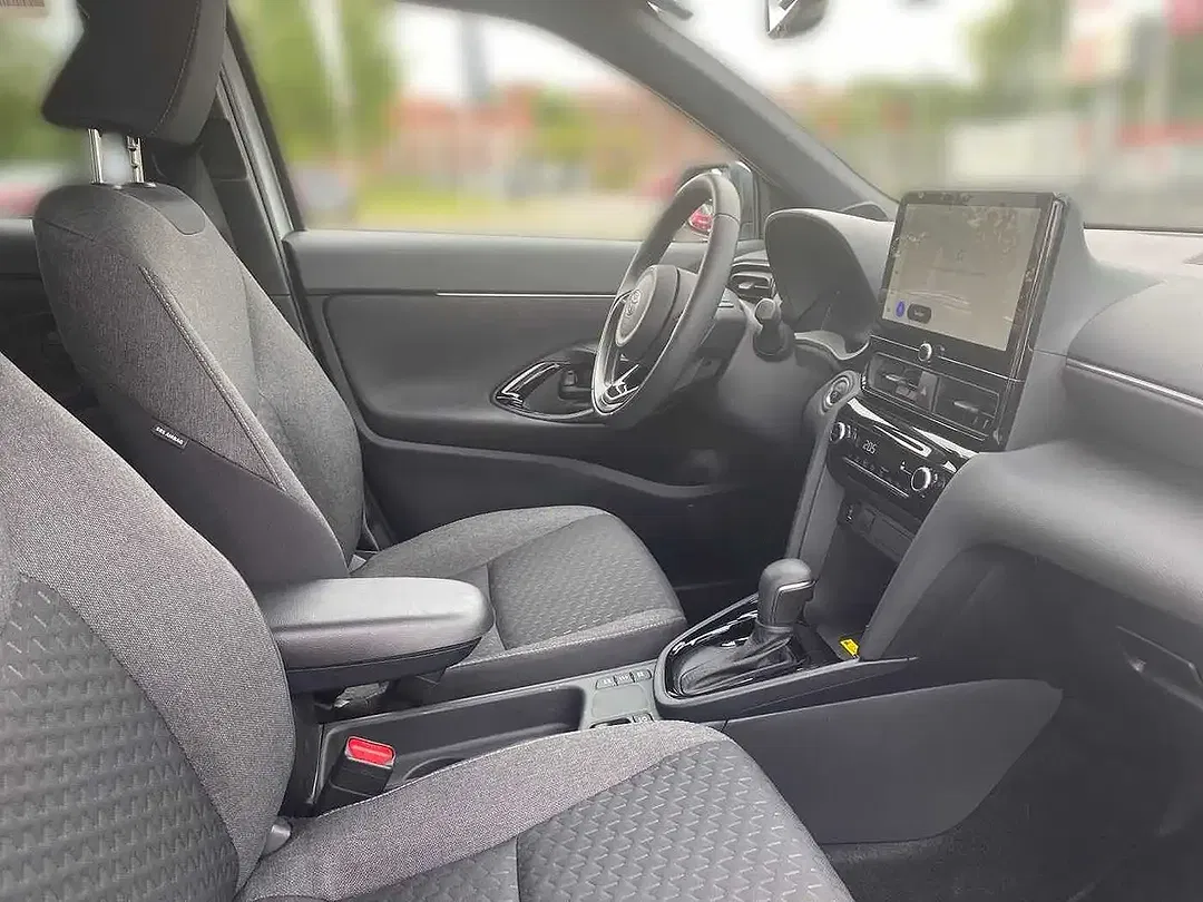 Toyota Yaris Cross - Thumbnail 5