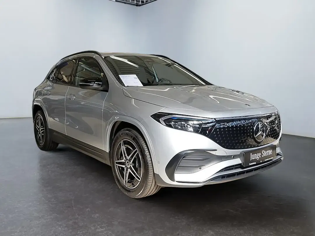 Mercedes-Benz EQA 300 - Thumbnail 4
