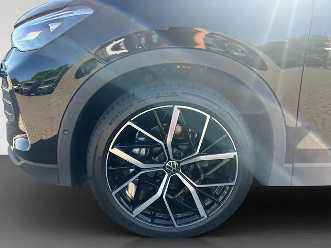 Volkswagen Tiguan - Thumbnail 9