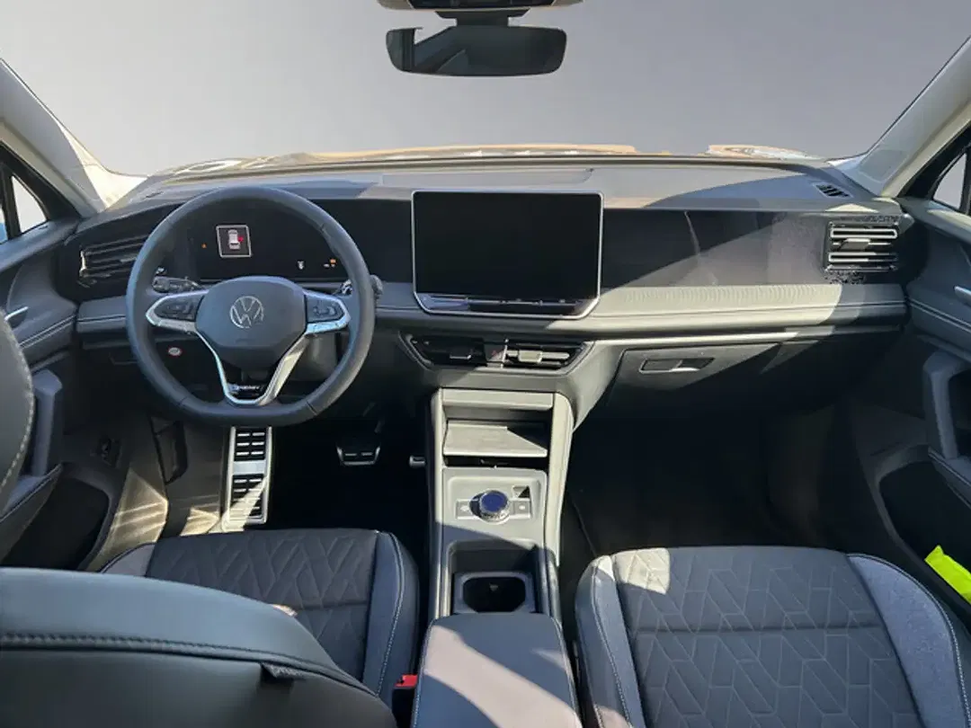 Volkswagen Tiguan - Thumbnail 14