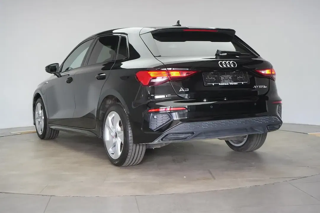 Audi A3 - Thumbnail 4