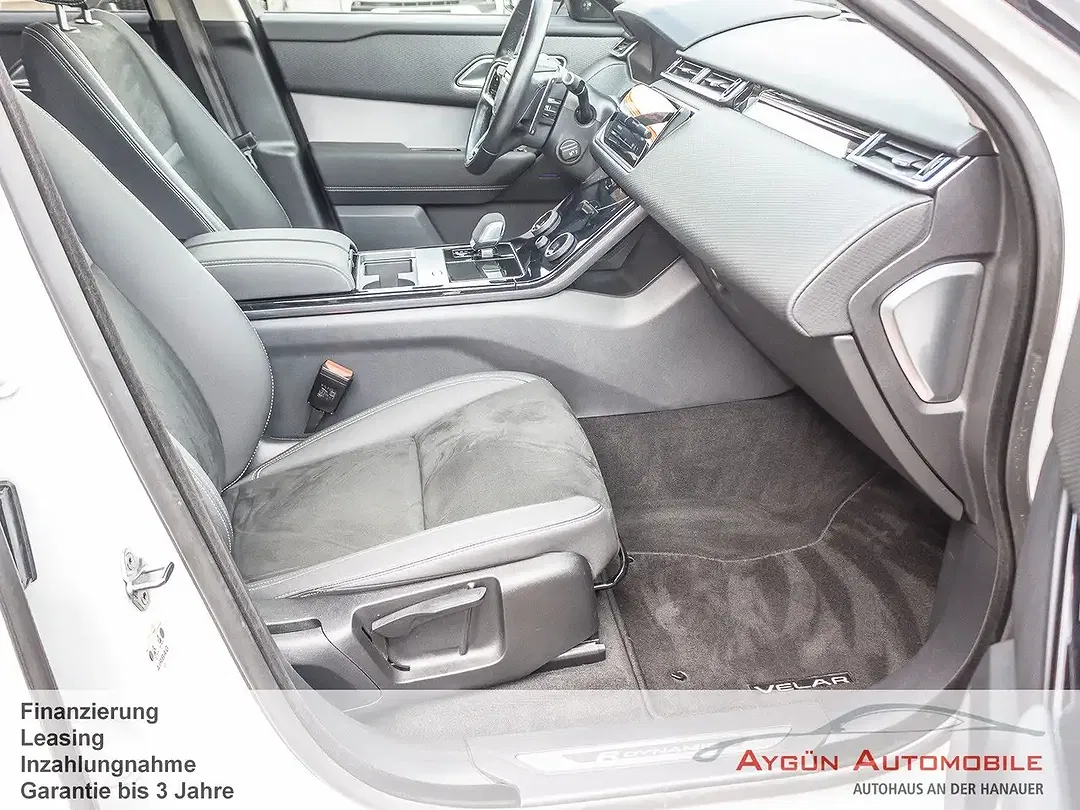 Land Rover Range Rover Velar - Thumbnail 12