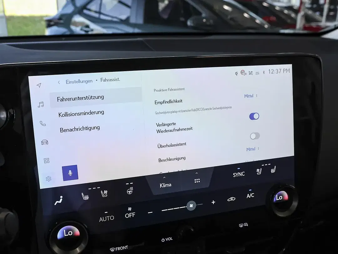 Lexus NX 450h+ - Thumbnail 14