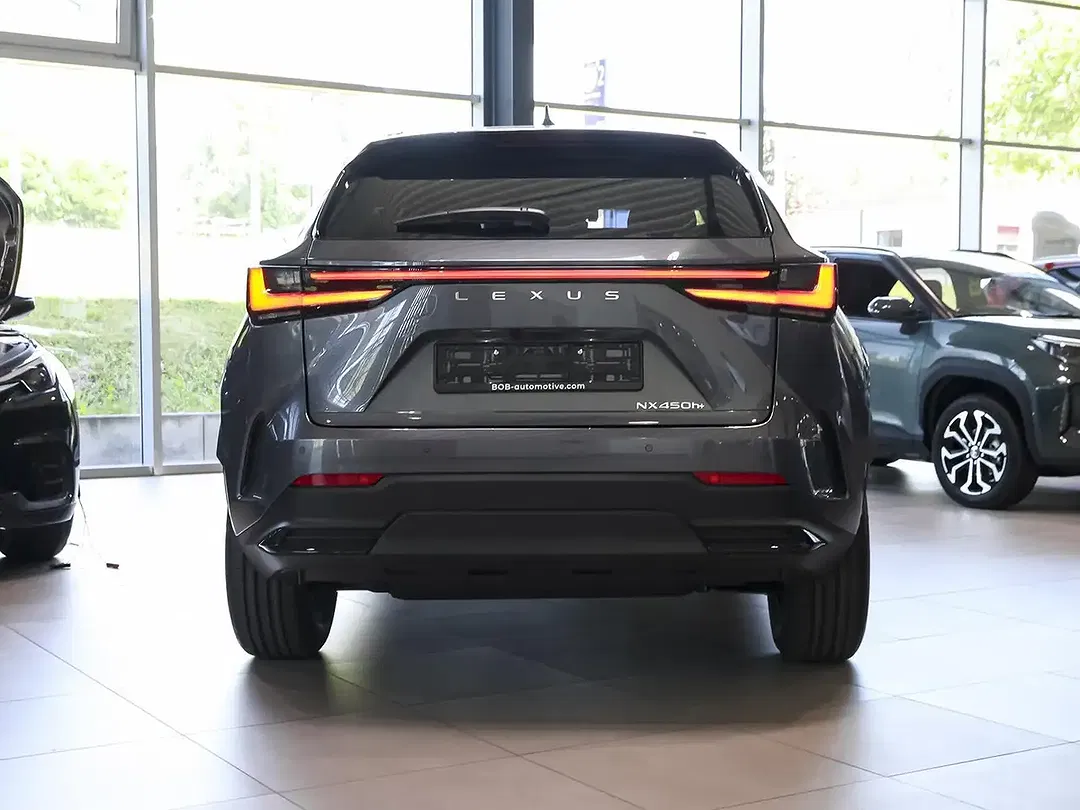Lexus NX 450h+ - Thumbnail 4