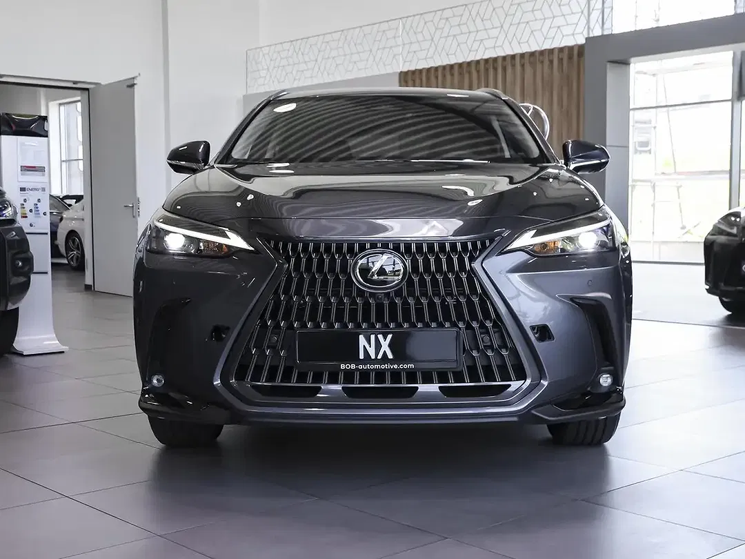 Lexus NX 450h+ - Thumbnail 5