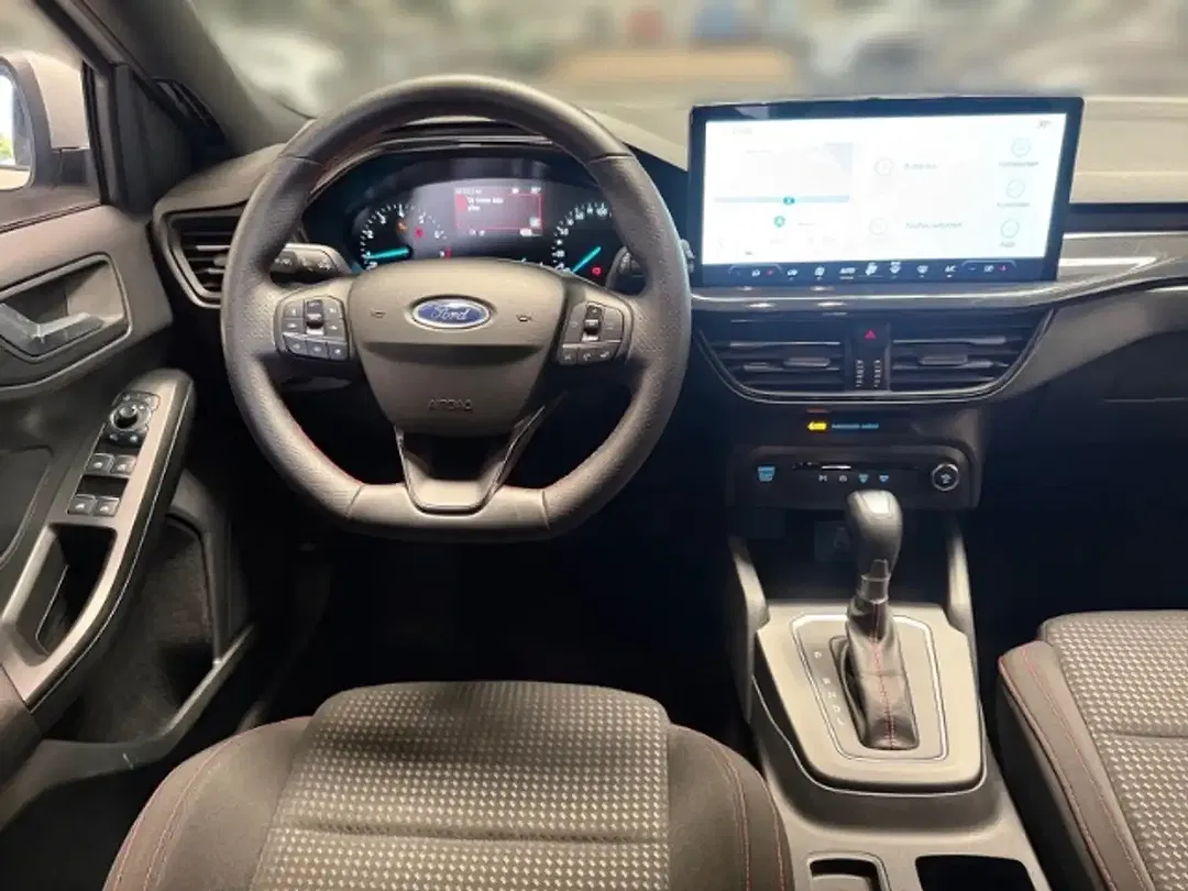 Ford Focus - Thumbnail 9