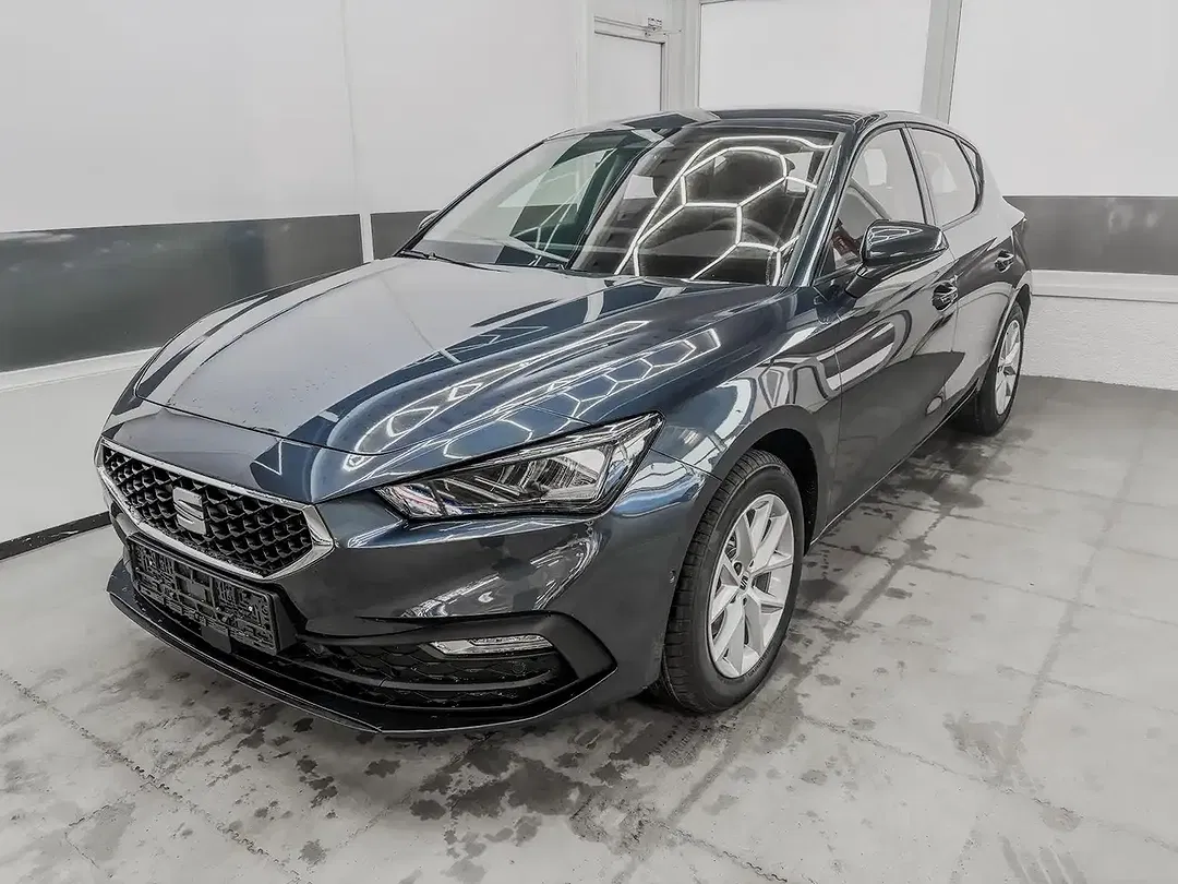 SEAT Leon - Thumbnail 1