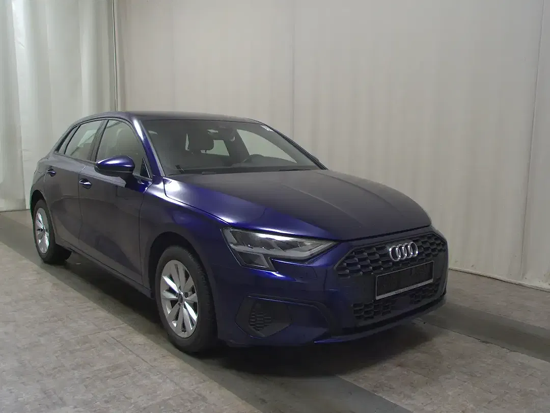 Audi A3 30 TFSI Sportback - foto 2