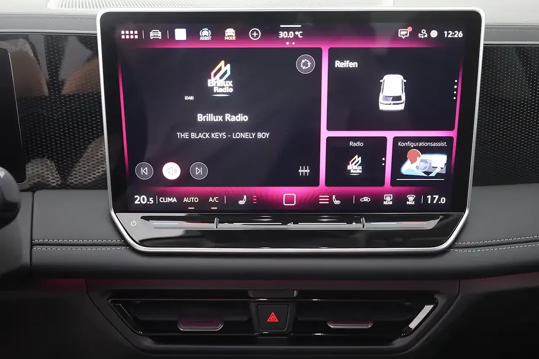 Volkswagen Tiguan - Thumbnail 11