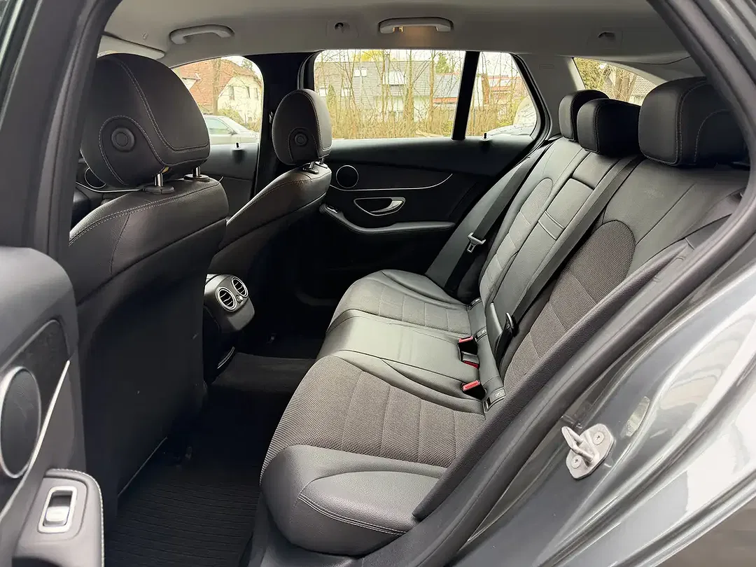 Mercedes-Benz C 300 Avantgarde - foto 15