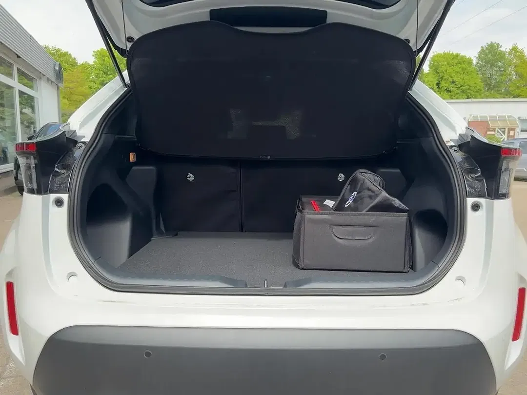 Toyota Yaris Cross - Thumbnail 13