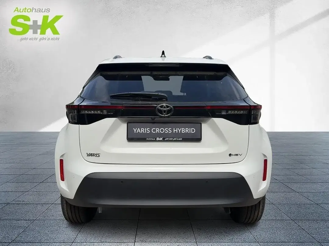 Toyota Yaris Cross - Thumbnail 3