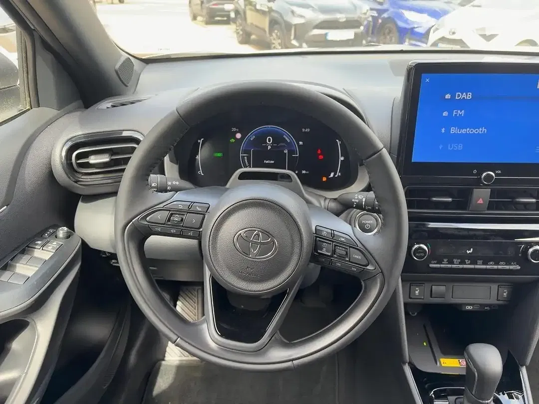 Toyota Yaris Cross - Thumbnail 9