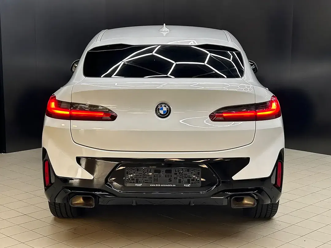 BMW X4 - Thumbnail 6