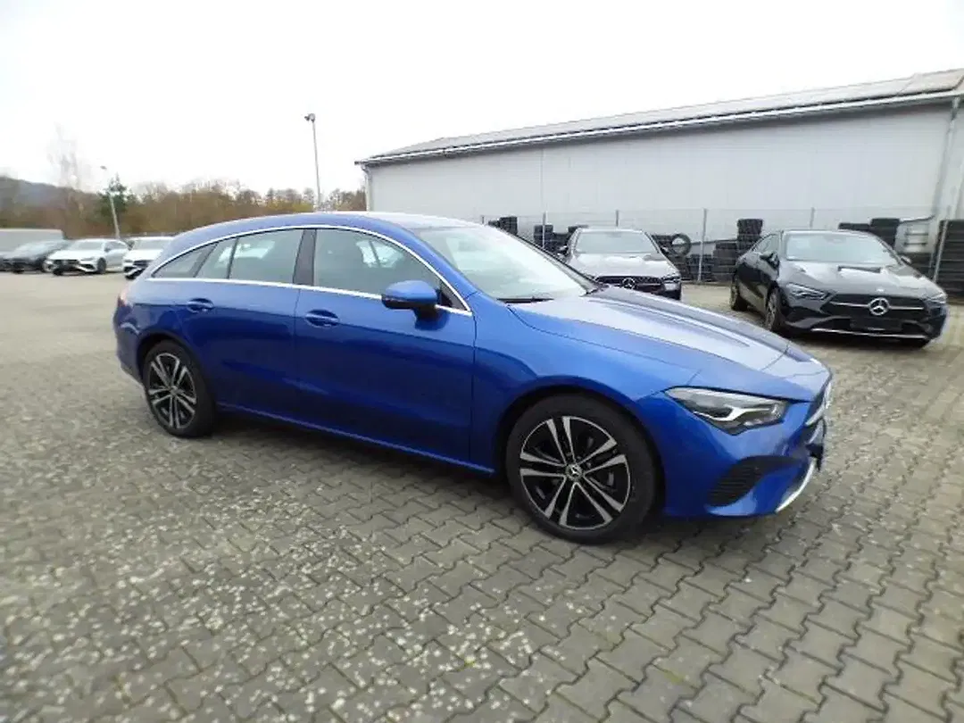 Mercedes-Benz CLA 180 - Thumbnail 7