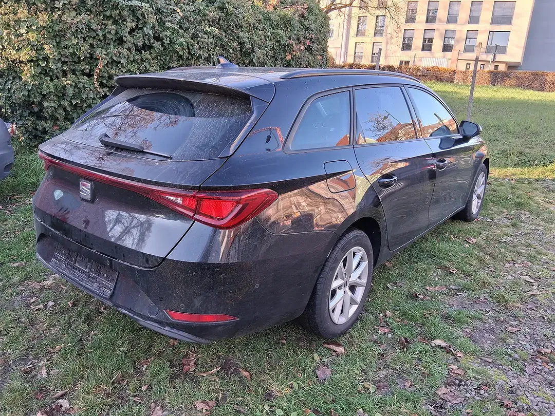 SEAT Leon - Thumbnail 3
