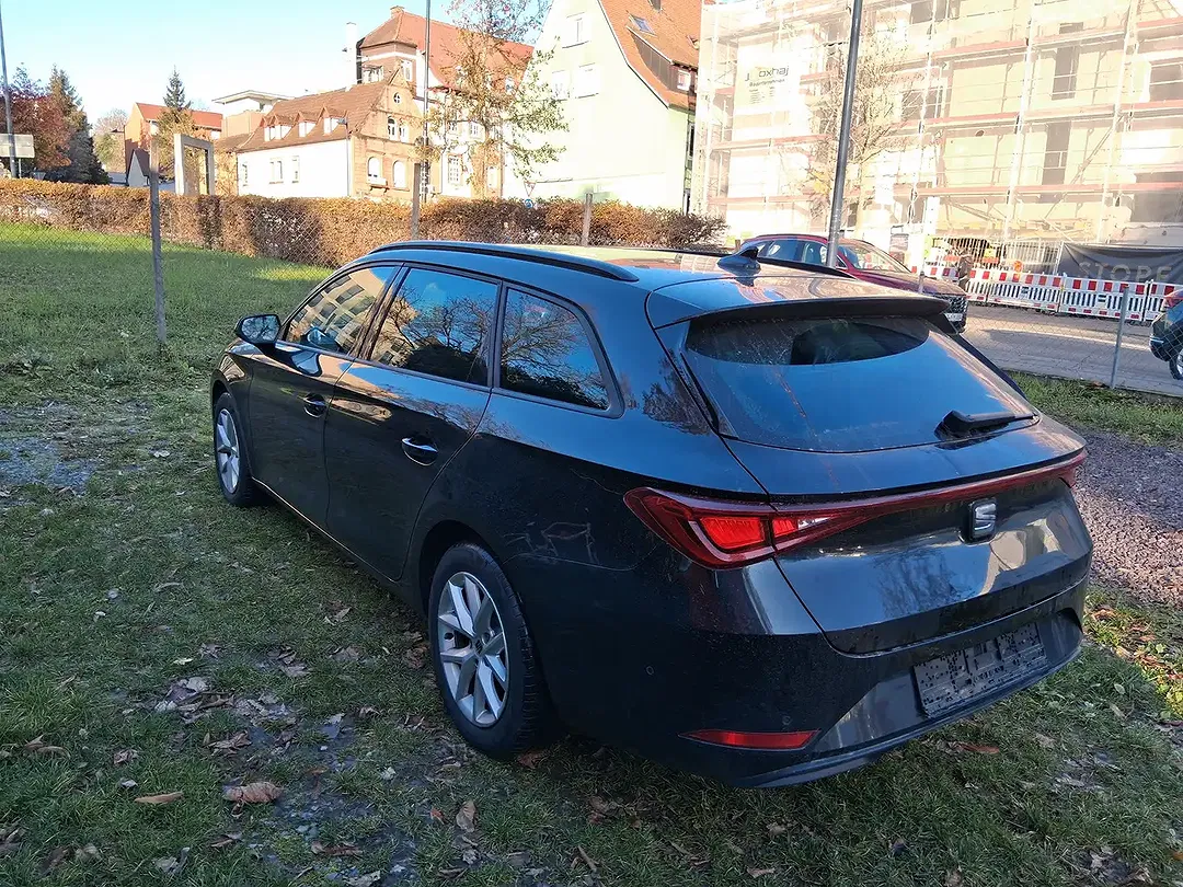 SEAT Leon - Thumbnail 4