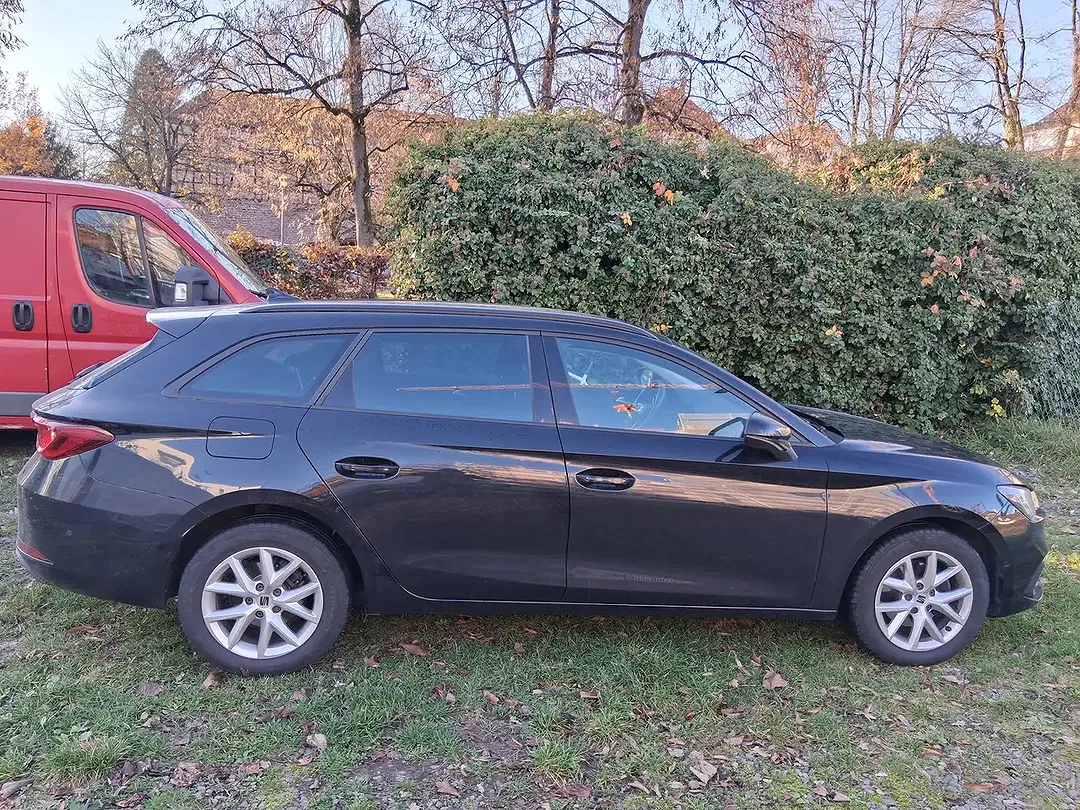 SEAT Leon - Thumbnail 5