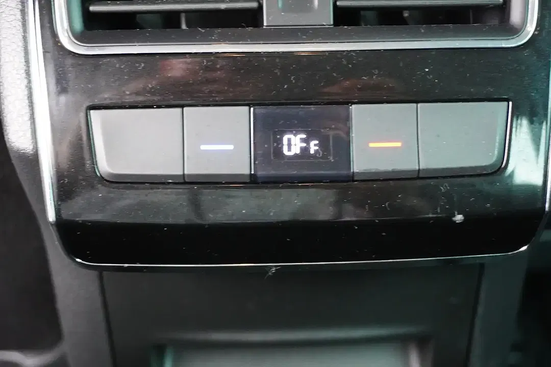 Skoda Superb - Thumbnail 10