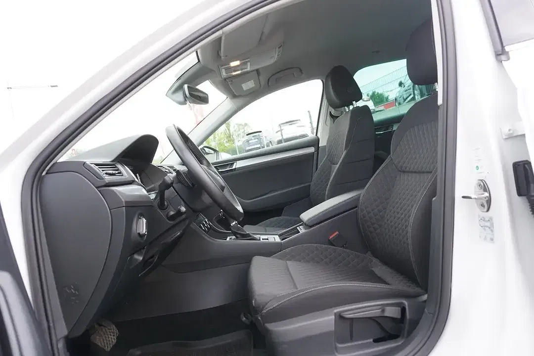 Skoda Superb - Thumbnail 11