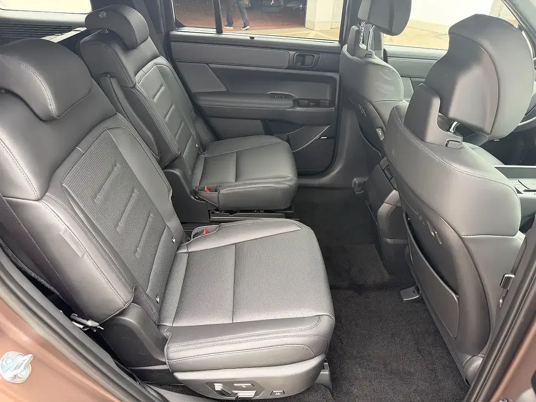 Hyundai SANTA FE - Thumbnail 10