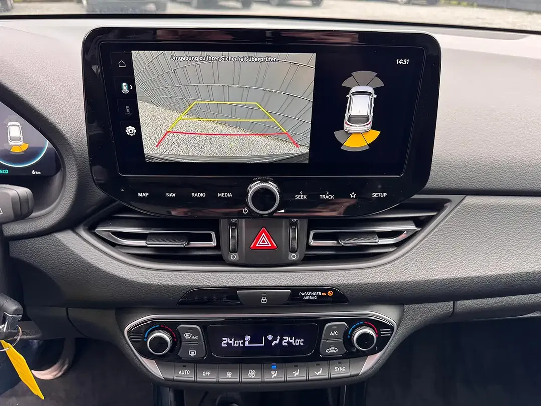 Hyundai i30 - Thumbnail 11