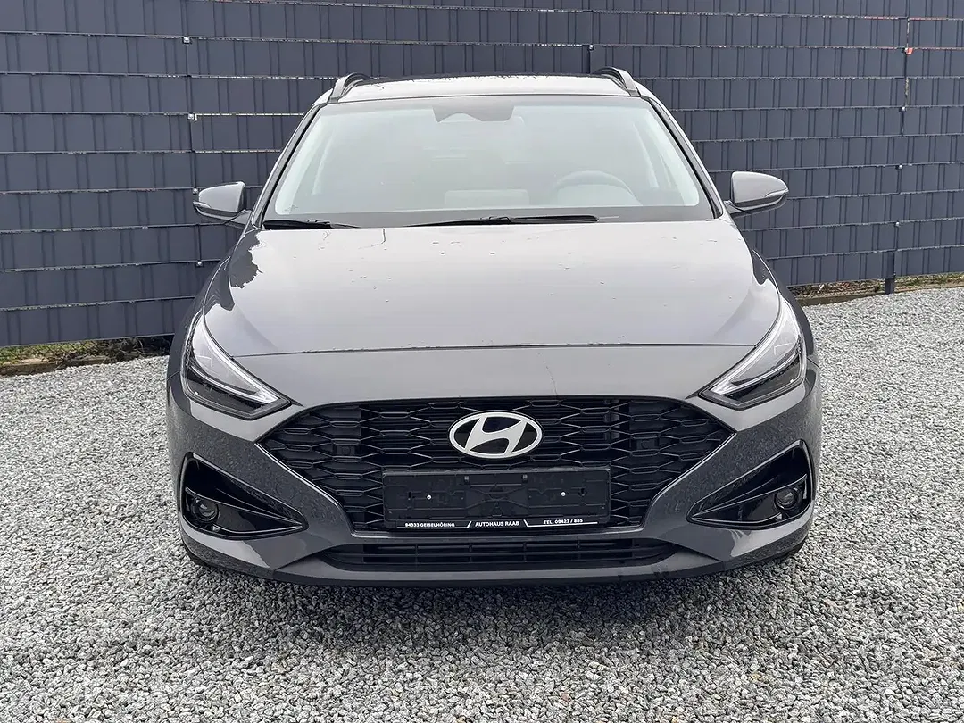 Hyundai i30 - Thumbnail 2