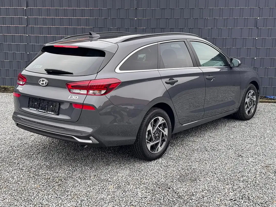Hyundai i30 - Thumbnail 3