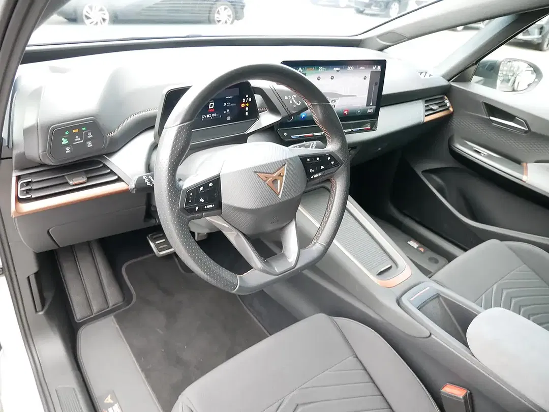 CUPRA Born - Thumbnail 10