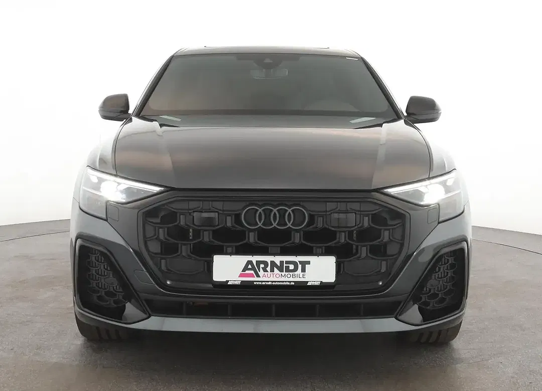 Audi SQ8 - Thumbnail 3