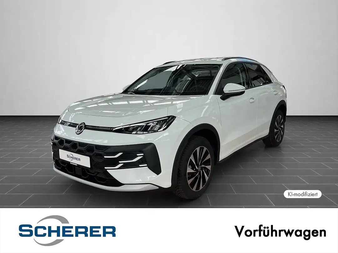 Volkswagen T-Roc - Thumbnail 1