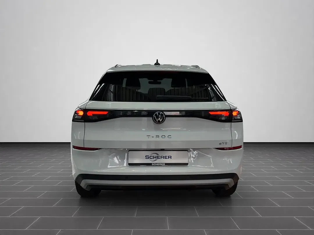 Volkswagen T-Roc - Thumbnail 6