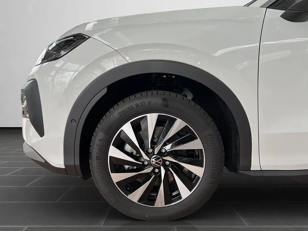 Volkswagen T-Roc - Thumbnail 8