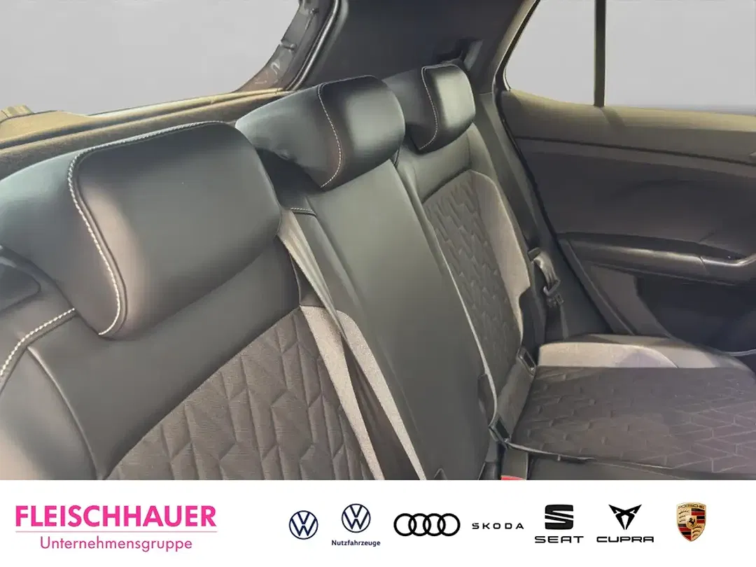 Volkswagen T-Cross - Thumbnail 18