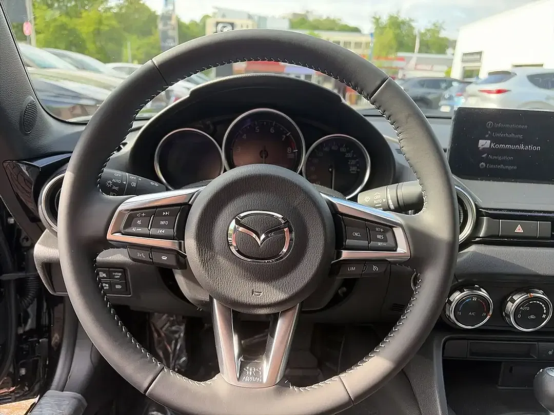 Mazda MX-5 - Thumbnail 13