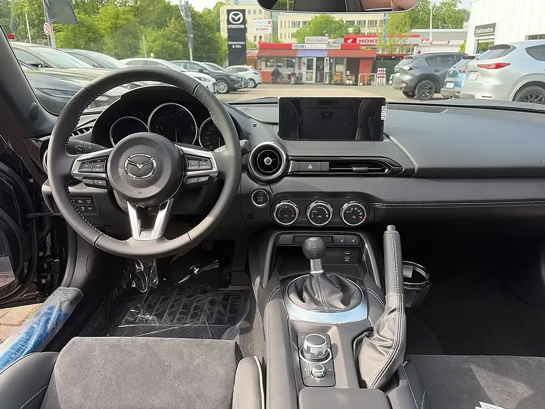 Mazda MX-5 - Thumbnail 6