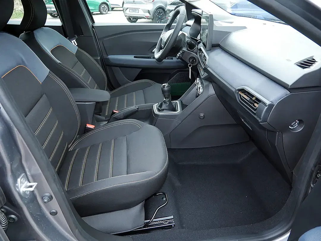 Dacia Sandero - Thumbnail 2