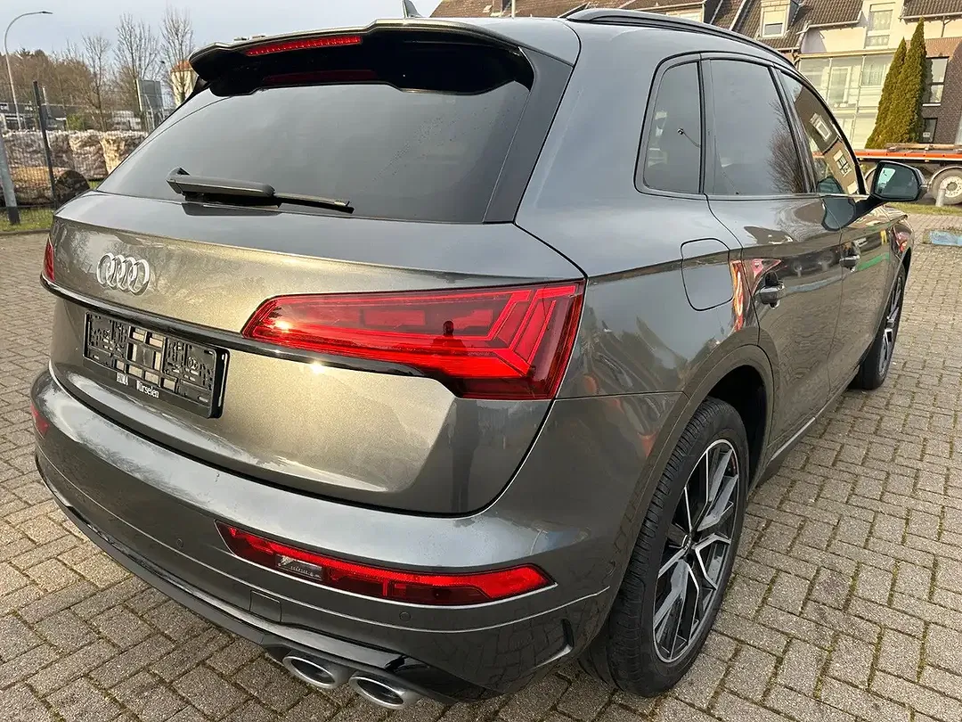 Audi SQ5 - Thumbnail 6