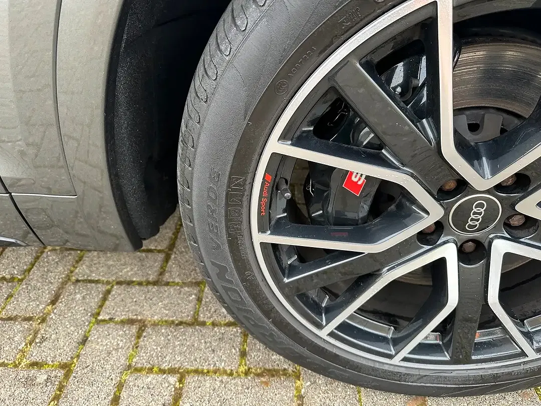 Audi SQ5 - Thumbnail 7