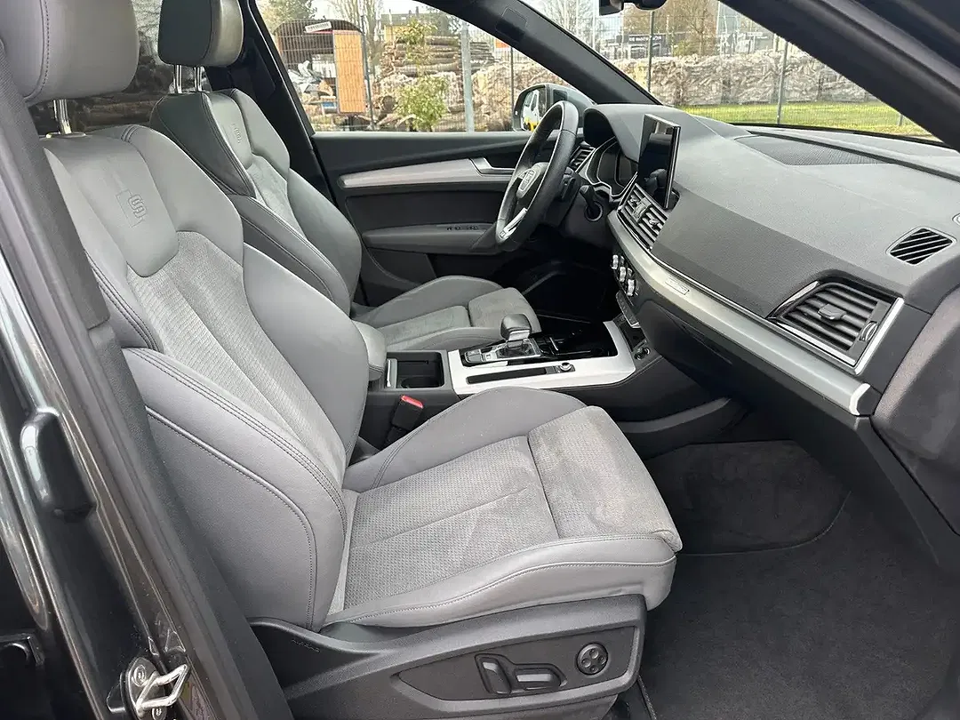 Audi SQ5 - foto 8