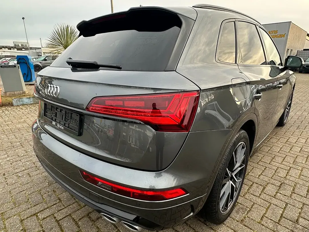 Audi SQ5 - Thumbnail 3